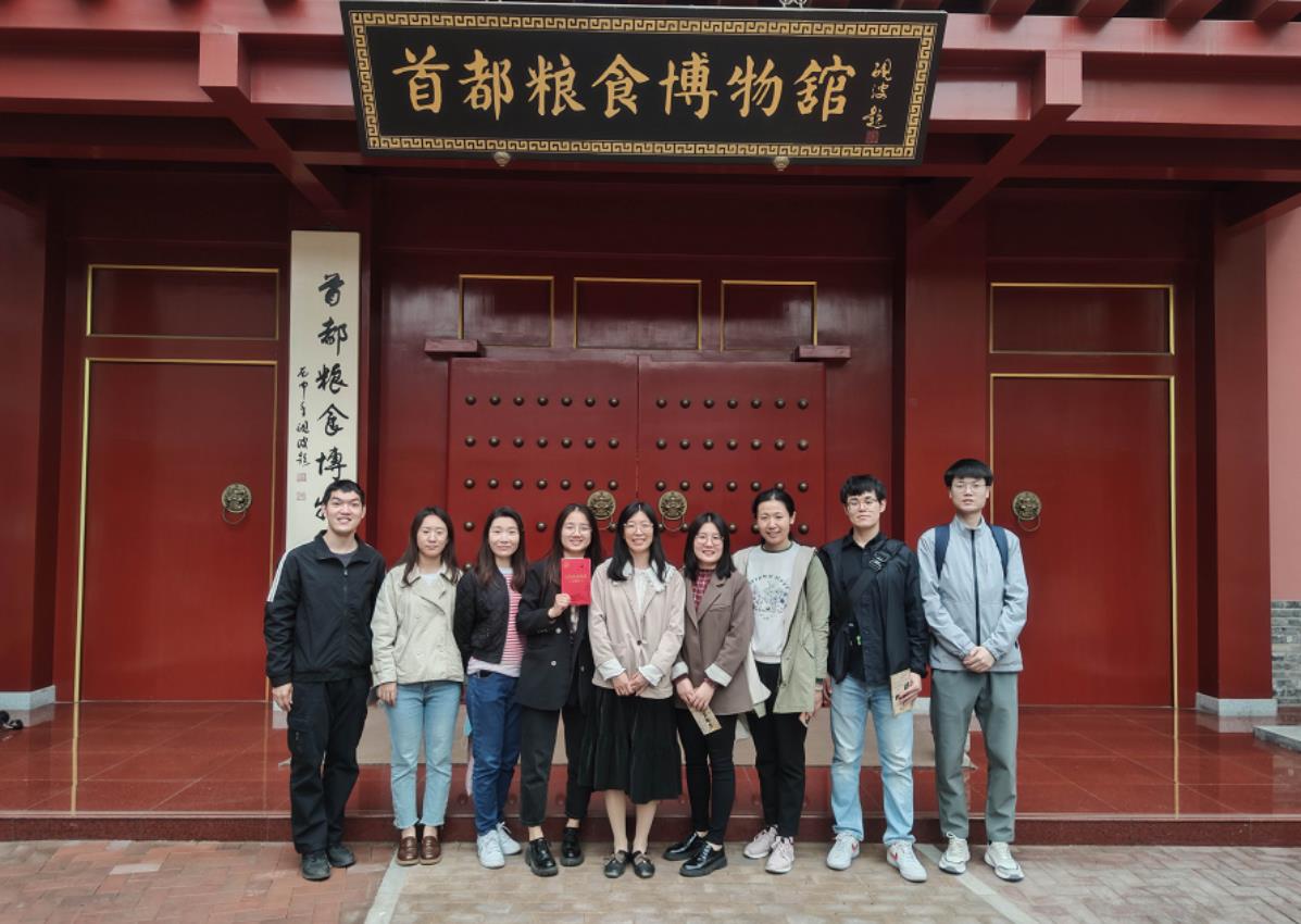 學(xué)習(xí)糧食安全重要論述  凝聚農(nóng)墾保供青年力量 ——農(nóng)墾中心團(tuán)支部、第一青年理論學(xué)習(xí)小組舉辦慶祝五四青年節(jié)活動(dòng)